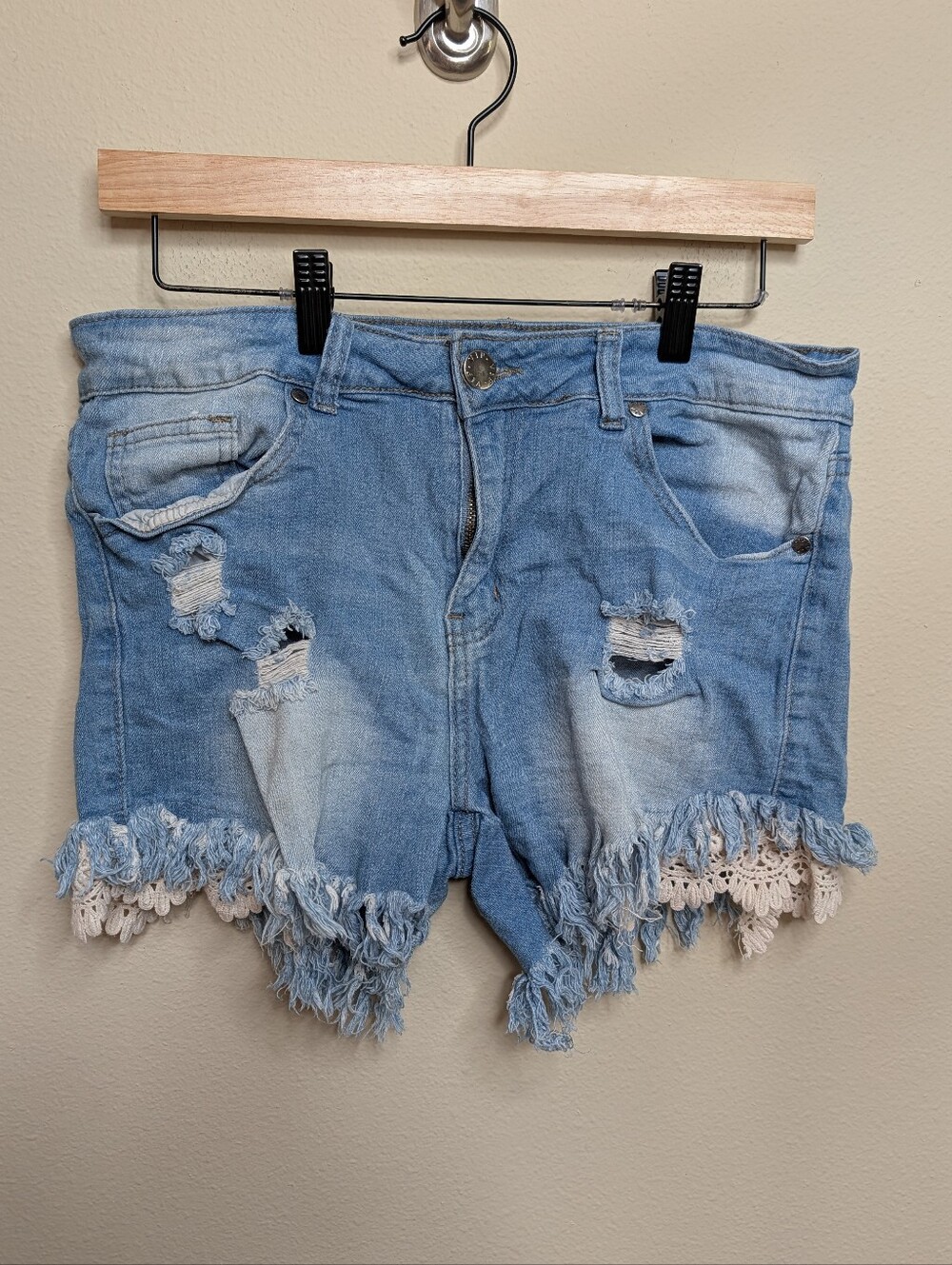 VIP Jeans Distressed‎ Denim Shorts with Lace Hem | Size 13/14